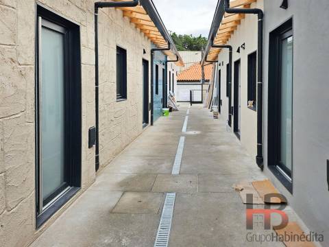 Casa Térrea T1 Reabilitada numa Ilha Típica - Campanhã, Porto