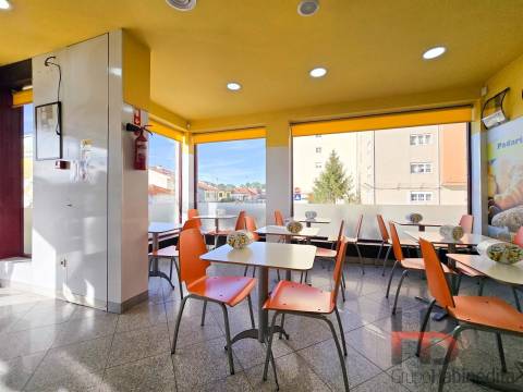 Padaria / Pastelaria  Trespasse em Madalena,Vila Nova de Gaia