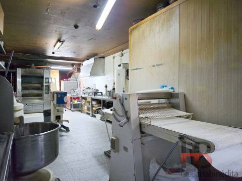 Padaria / Pastelaria  Trespasse em Madalena,Vila Nova de Gaia