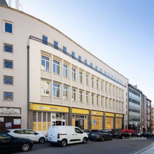 Apartamento T0 na Baixa do Porto | Reabilitação Urbana com Elegância e Modernidade