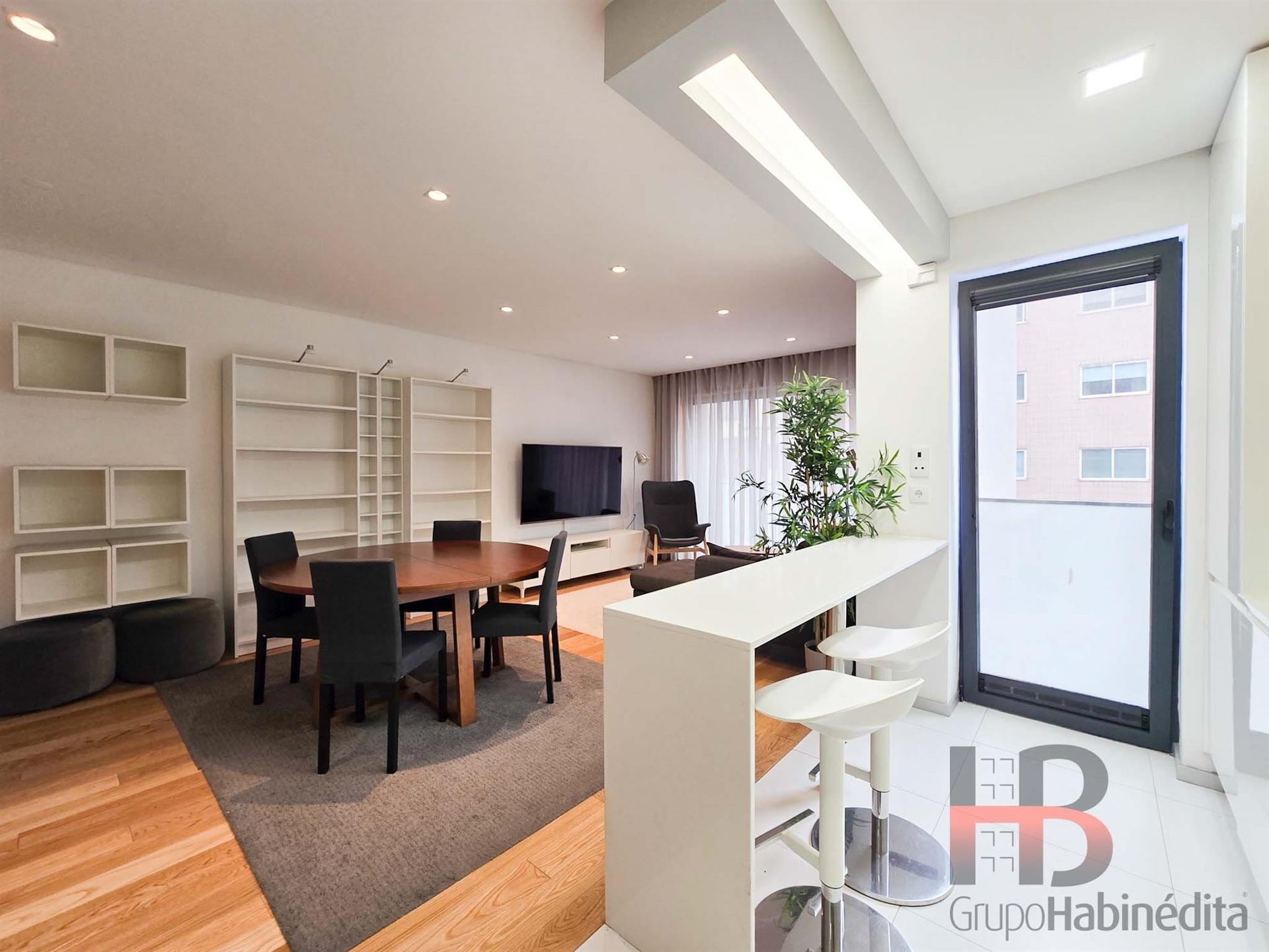 Apartamento T2+1 Moderno e Mobilado no Porto - Polo Universitário | Grupo Habinédita
