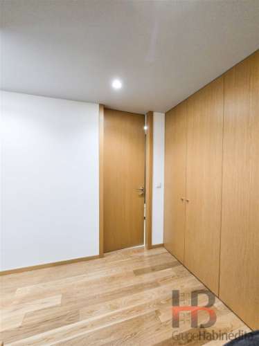 Apartamento T2+1 Moderno e Mobilado no Porto - Polo Universitário | Grupo Habinédita