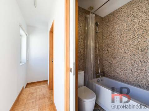 Moradia em Banda T4 Venda em Aldoar, Foz do Douro e Nevogilde,Porto