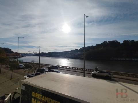 Loja  Venda em Lordelo do Ouro e Massarelos,Porto