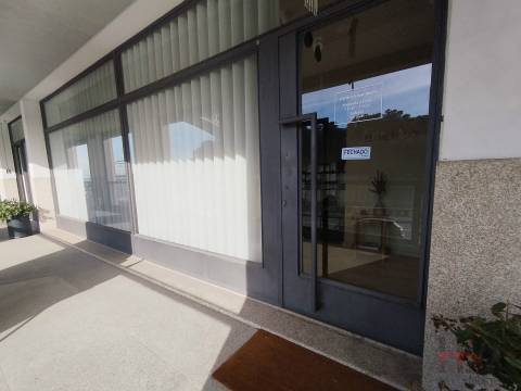 Loja  Venda em Lordelo do Ouro e Massarelos,Porto