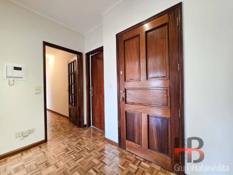 Apartamento T2+1 Arrendamento em Bonfim,Porto