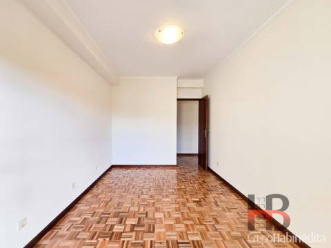 Apartamento T2+1 Arrendamento em Bonfim,Porto