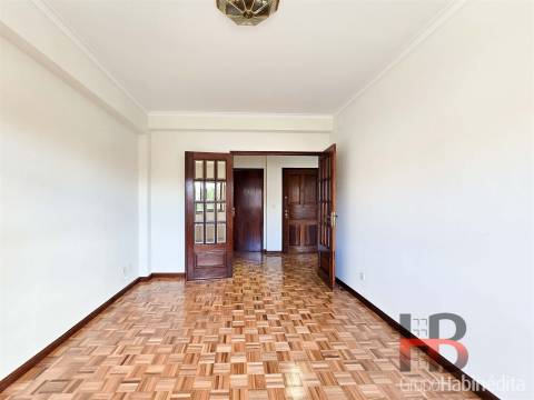 Apartamento T2+1 Arrendamento em Bonfim,Porto