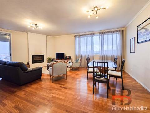 Apartamento T4 Venda em São Mamede de Infesta e Senhora da Hora,Matosinhos