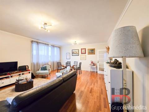 Apartamento T4 Venda em São Mamede de Infesta e Senhora da Hora,Matosinhos