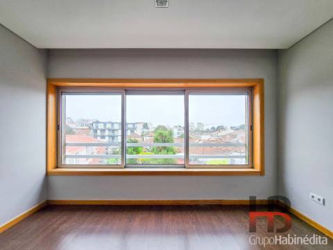 Apartamento T2 Arrendamento em Cedofeita, Santo Ildefonso, Sé, Miragaia, São Nicolau e Vitória,Porto