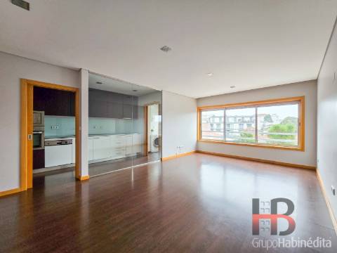 Apartamento T2 Arrendamento em Cedofeita, Santo Ildefonso, Sé, Miragaia, São Nicolau e Vitória,Porto