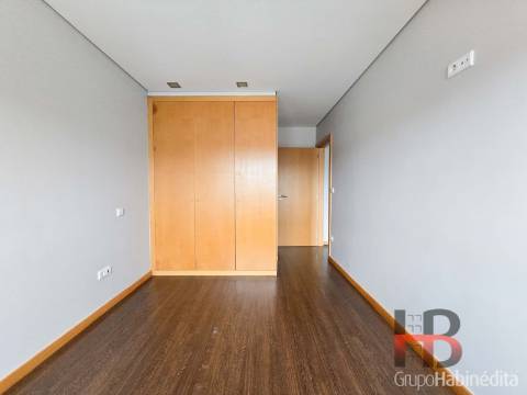 Apartamento T2 Arrendamento em Cedofeita, Santo Ildefonso, Sé, Miragaia, São Nicolau e Vitória,Porto