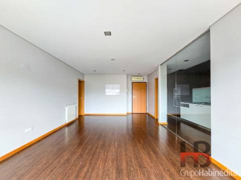 Apartamento T2 Arrendamento em Cedofeita, Santo Ildefonso, Sé, Miragaia, São Nicolau e Vitória,Porto