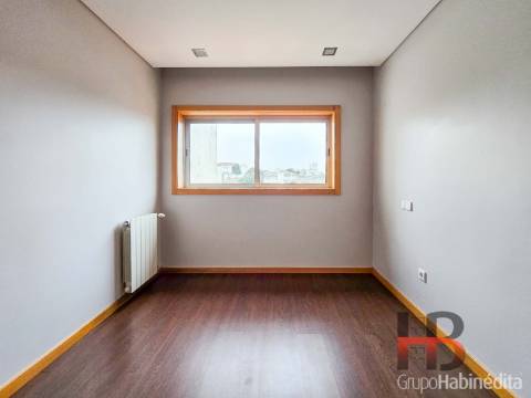 Apartamento T2 Arrendamento em Cedofeita, Santo Ildefonso, Sé, Miragaia, São Nicolau e Vitória,Porto