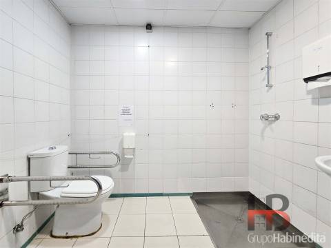 Loja  Arrendamento em Gondomar (São Cosme), Valbom e Jovim,Gondomar