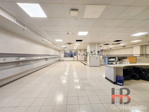 Loja  Arrendamento em Gondomar (São Cosme), Valbom e Jovim,Gondomar