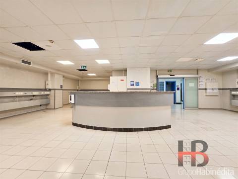 Loja  Venda em Gondomar (São Cosme), Valbom e Jovim,Gondomar