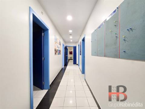 Loja  Venda em Gondomar (São Cosme), Valbom e Jovim,Gondomar