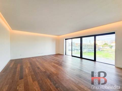 Apartamento T3 Arrendamento em Ramalde,Porto