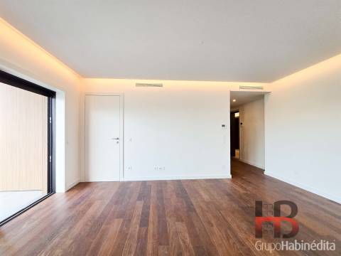 Apartamento T3 Arrendamento em Ramalde,Porto