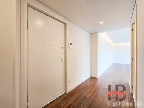 Apartamento T3 Arrendamento em Ramalde,Porto