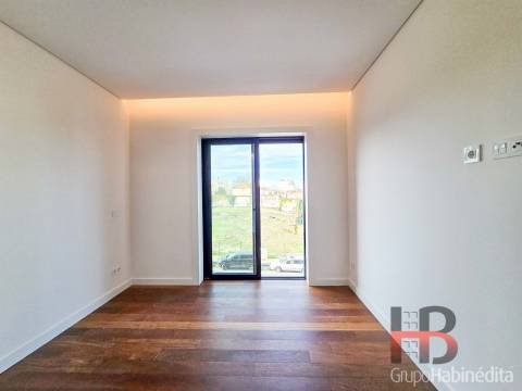 Apartamento T3 Arrendamento em Ramalde,Porto