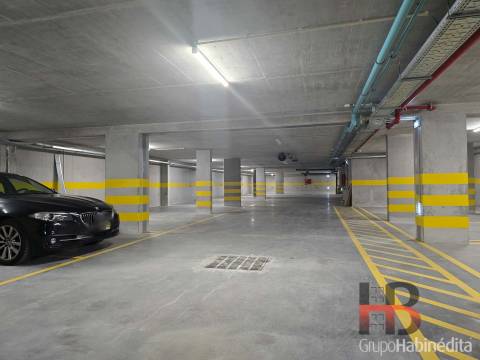 Apartamento T3 Arrendamento em Ramalde,Porto