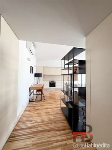 T1 Mobilado para Arrendar no Largo dos Poveiros | Porto