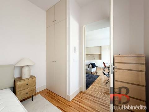 T1 Mobilado para Arrendar no Largo dos Poveiros | Porto