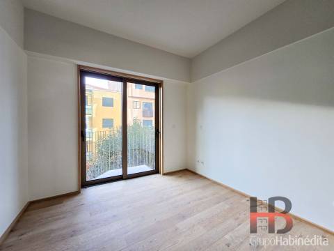 Apartamento T2 Arrendamento em Cedofeita, Santo Ildefonso, Sé, Miragaia, São Nicolau e Vitória,Porto