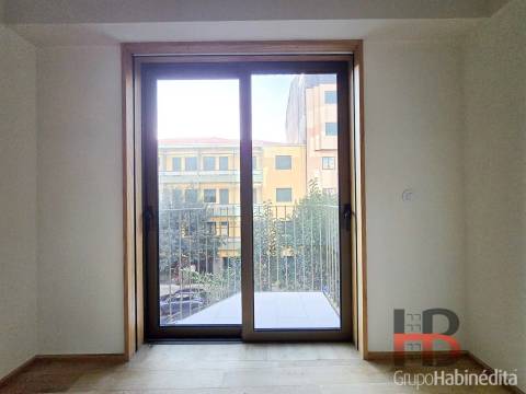 Apartamento T2 Arrendamento em Cedofeita, Santo Ildefonso, Sé, Miragaia, São Nicolau e Vitória,Porto