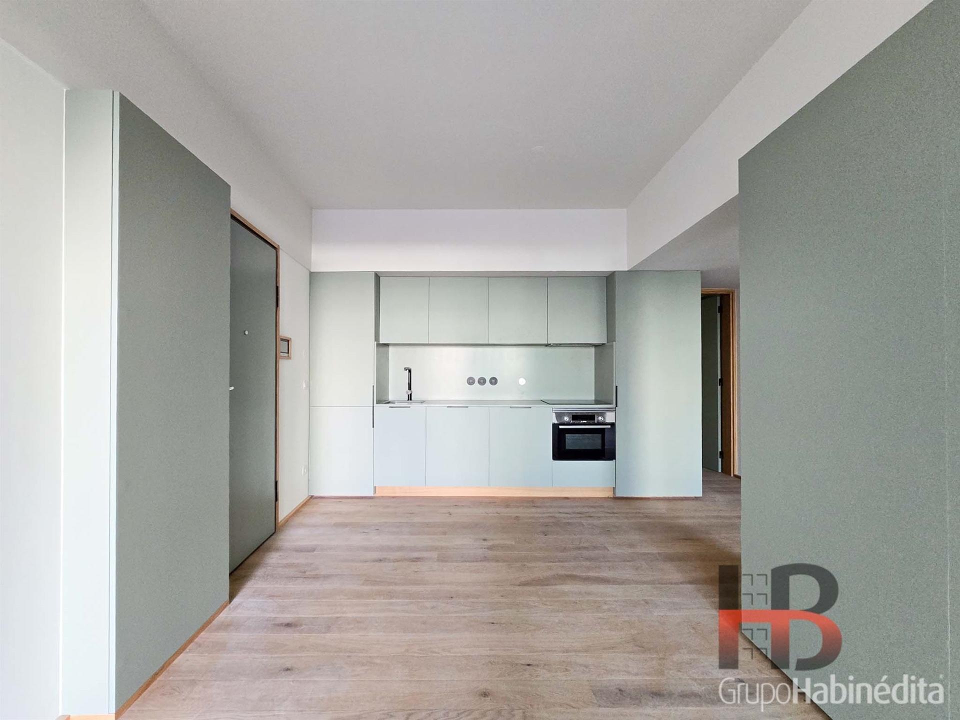 Apartamento T2 Arrendamento em Cedofeita, Santo Ildefonso, Sé, Miragaia, São Nicolau e Vitória,Porto