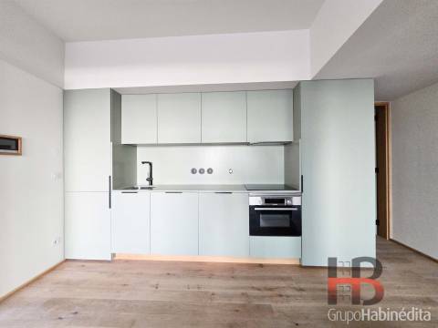 Apartamento T2 Arrendamento em Cedofeita, Santo Ildefonso, Sé, Miragaia, São Nicolau e Vitória,Porto