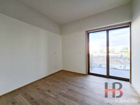 Apartamento T2 Arrendamento em Cedofeita, Santo Ildefonso, Sé, Miragaia, São Nicolau e Vitória,Porto