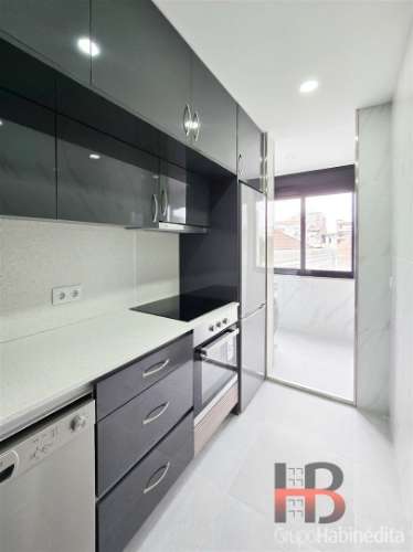Apartamento T2 Remodelado em Cedofeita, Porto - Rua Antero de Quental