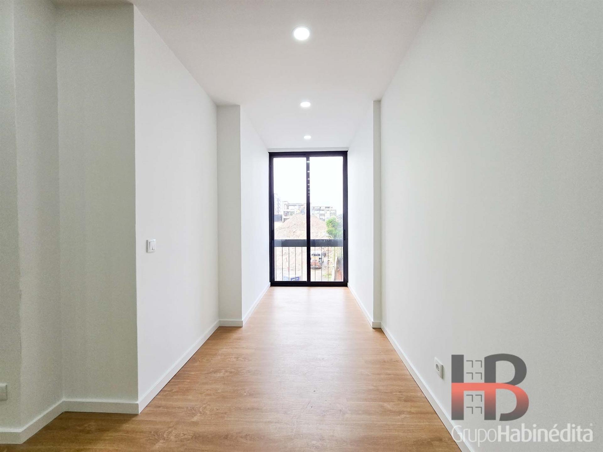 Apartamento T2 Remodelado em Cedofeita, Porto - Rua Antero de Quental