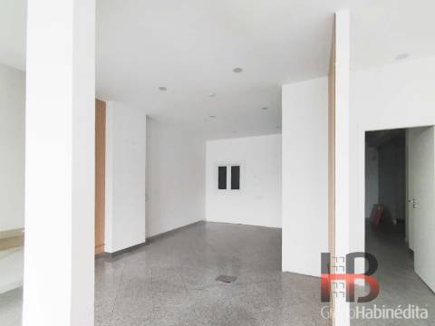 Loja  Arrendamento em Pedrouços,Maia