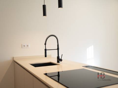 Moradia T2 Venda em Lordelo do Ouro e Massarelos,Porto