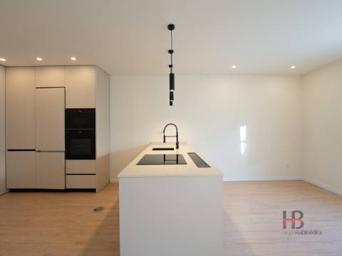 Moradia T2 Venda em Lordelo do Ouro e Massarelos,Porto