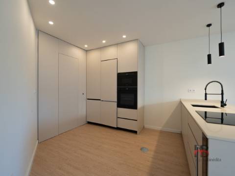 Moradia T2 Venda em Lordelo do Ouro e Massarelos,Porto