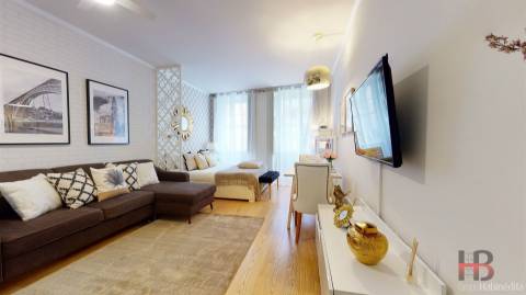 Acolhedor T0 na baixa do Porto - centro Histórico