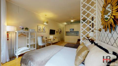 Acolhedor T0 na baixa do Porto - centro Histórico