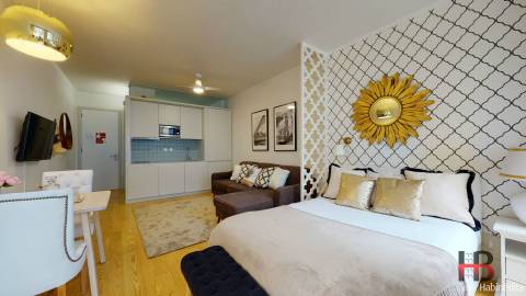 Acolhedor T0 na baixa do Porto - centro Histórico