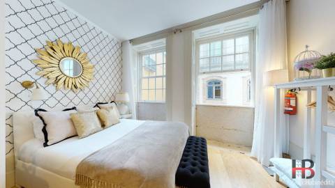 Acolhedor T0 na baixa do Porto - centro Histórico