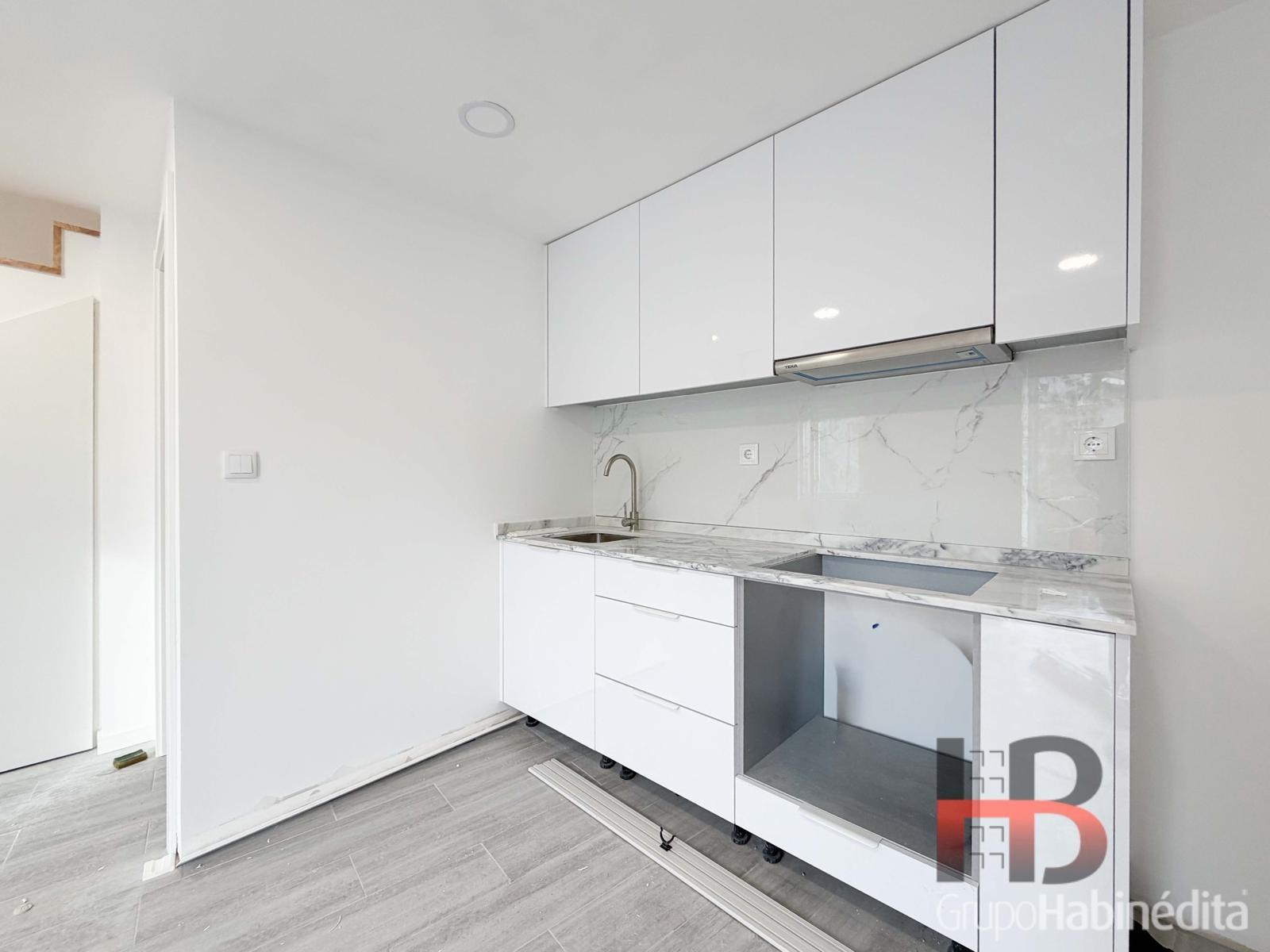 Moradia em Banda T0 Venda em Cedofeita, Santo Ildefonso, Sé, Miragaia, São Nicolau e Vitória,Porto