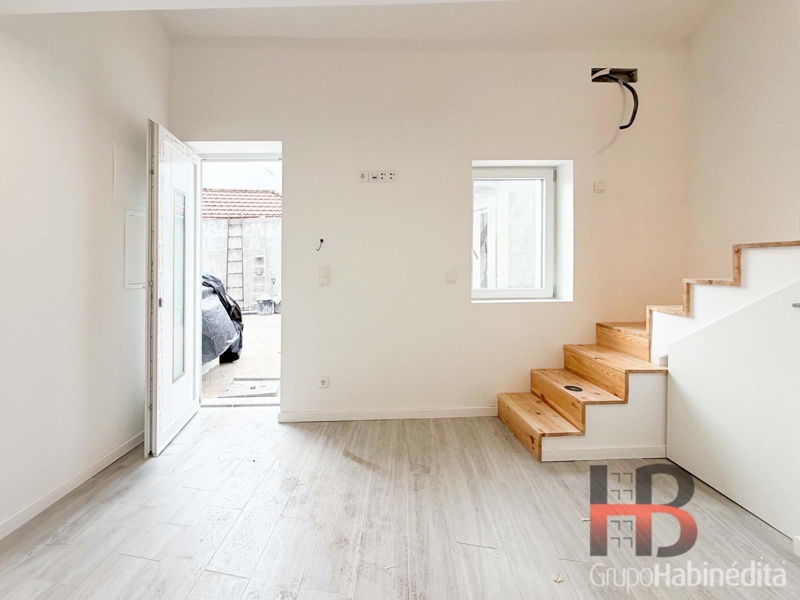 Moradia em Banda T0 Venda em Cedofeita, Santo Ildefonso, Sé, Miragaia, São Nicolau e Vitória,Porto