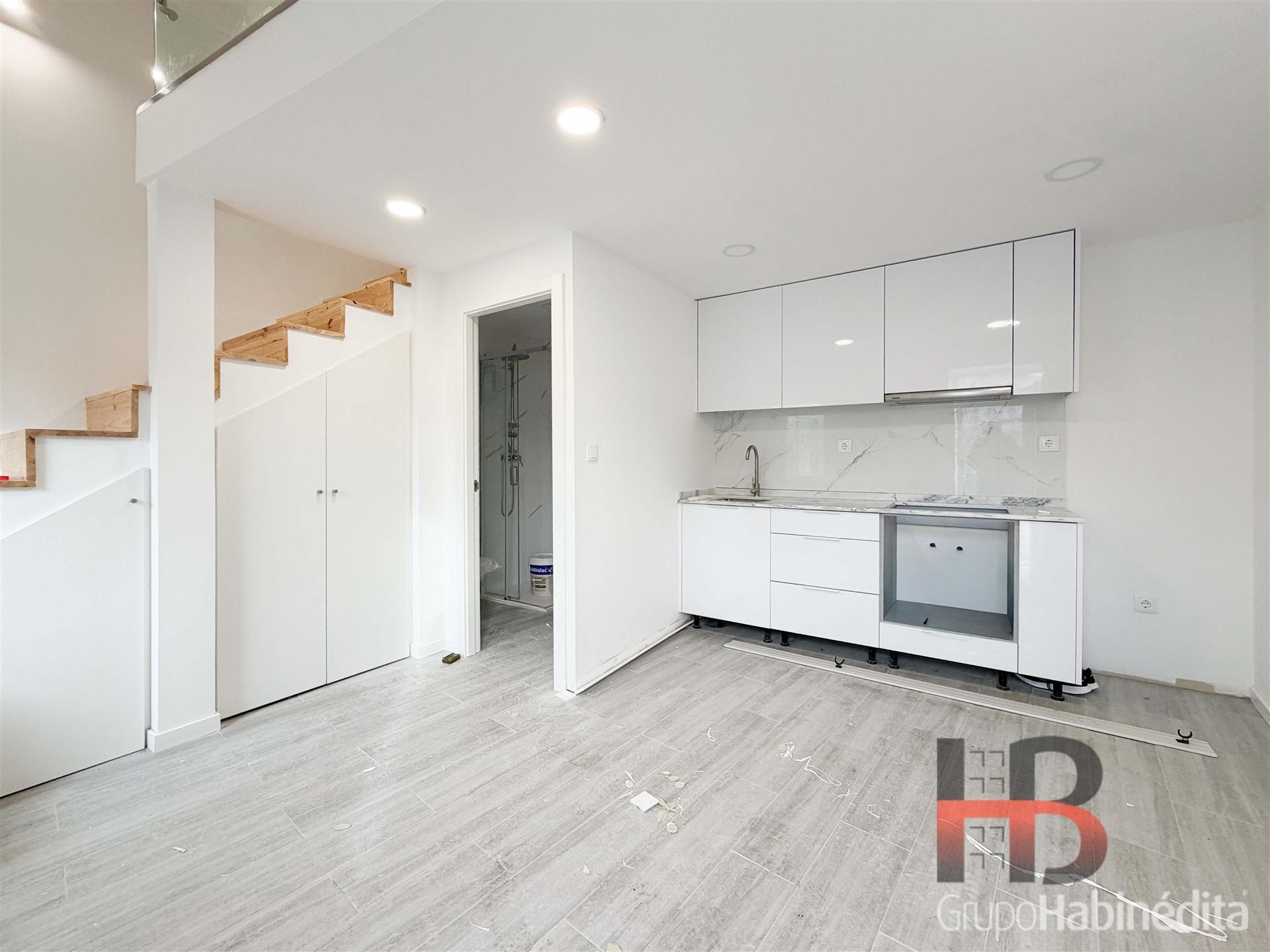 Moradia em Banda T0 Venda em Cedofeita, Santo Ildefonso, Sé, Miragaia, São Nicolau e Vitória,Porto