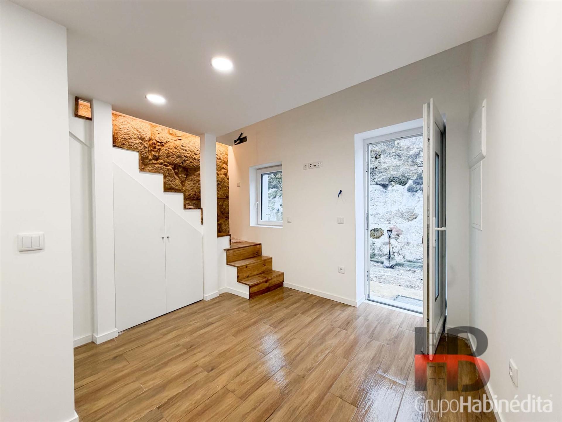 Moradia T1 Venda em Cedofeita, Santo Ildefonso, Sé, Miragaia, São Nicolau e Vitória,Porto