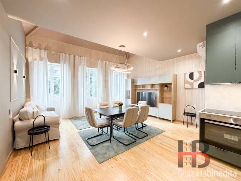 Antas 230 | Apartamento Duplex Mobilado e Equipado nas Antas, Porto